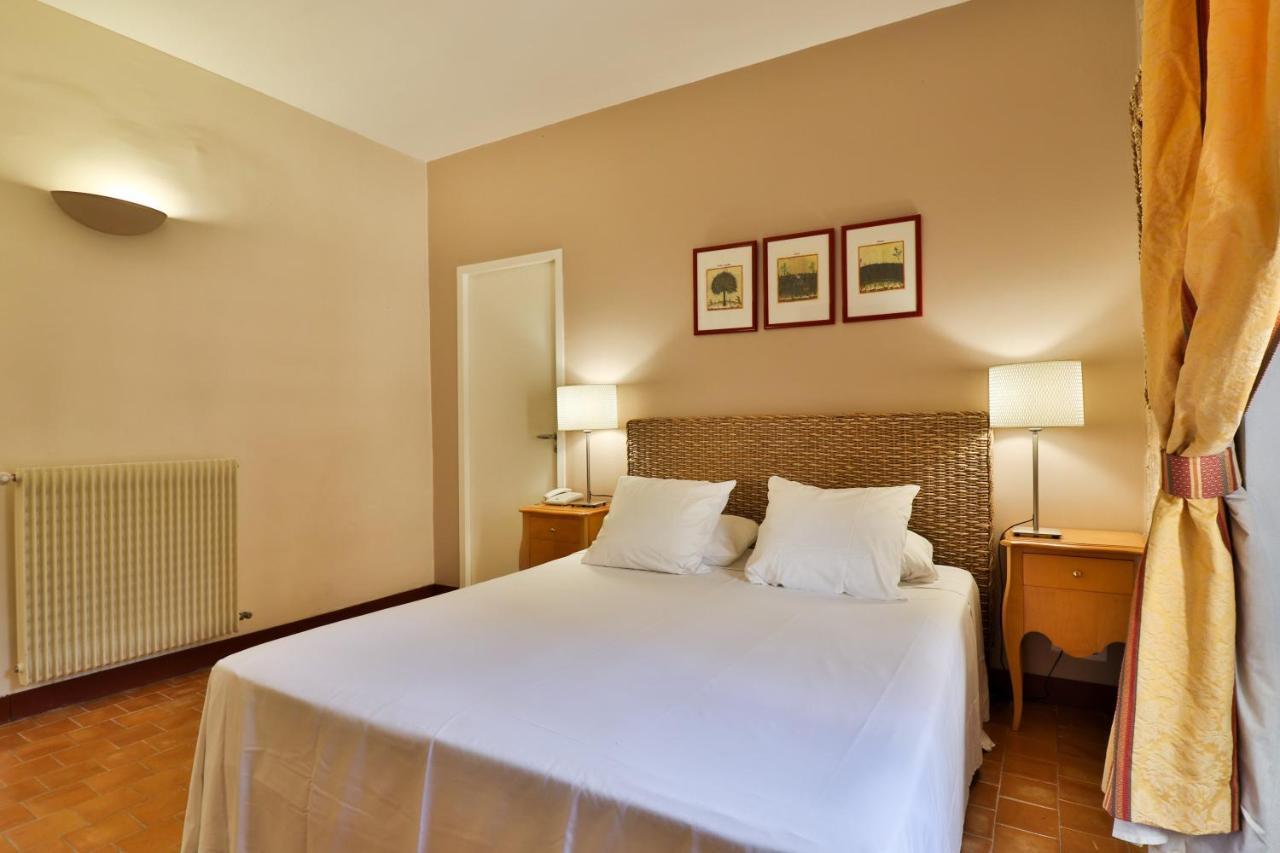 Hotel Le Couvent Royal Saint-Maximin-la-Sainte-Baume Exterior photo
